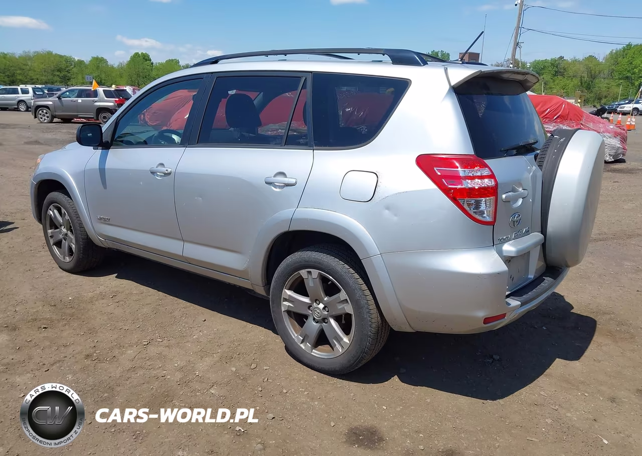 2010 Toyota Rav4 Sport VIN:JTMRF4DV8A5031746 - 3