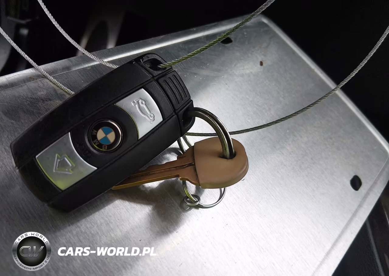 2009 BMW 328I VIN:WBAWL13589PX27127 - 11