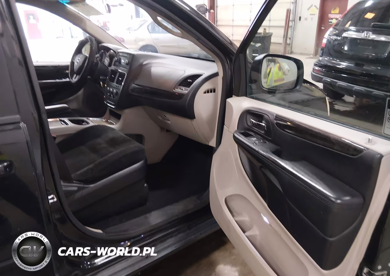 2015 Dodge Grand Caravan Sxt VIN:2C4RDGCG9FR604058 - 5