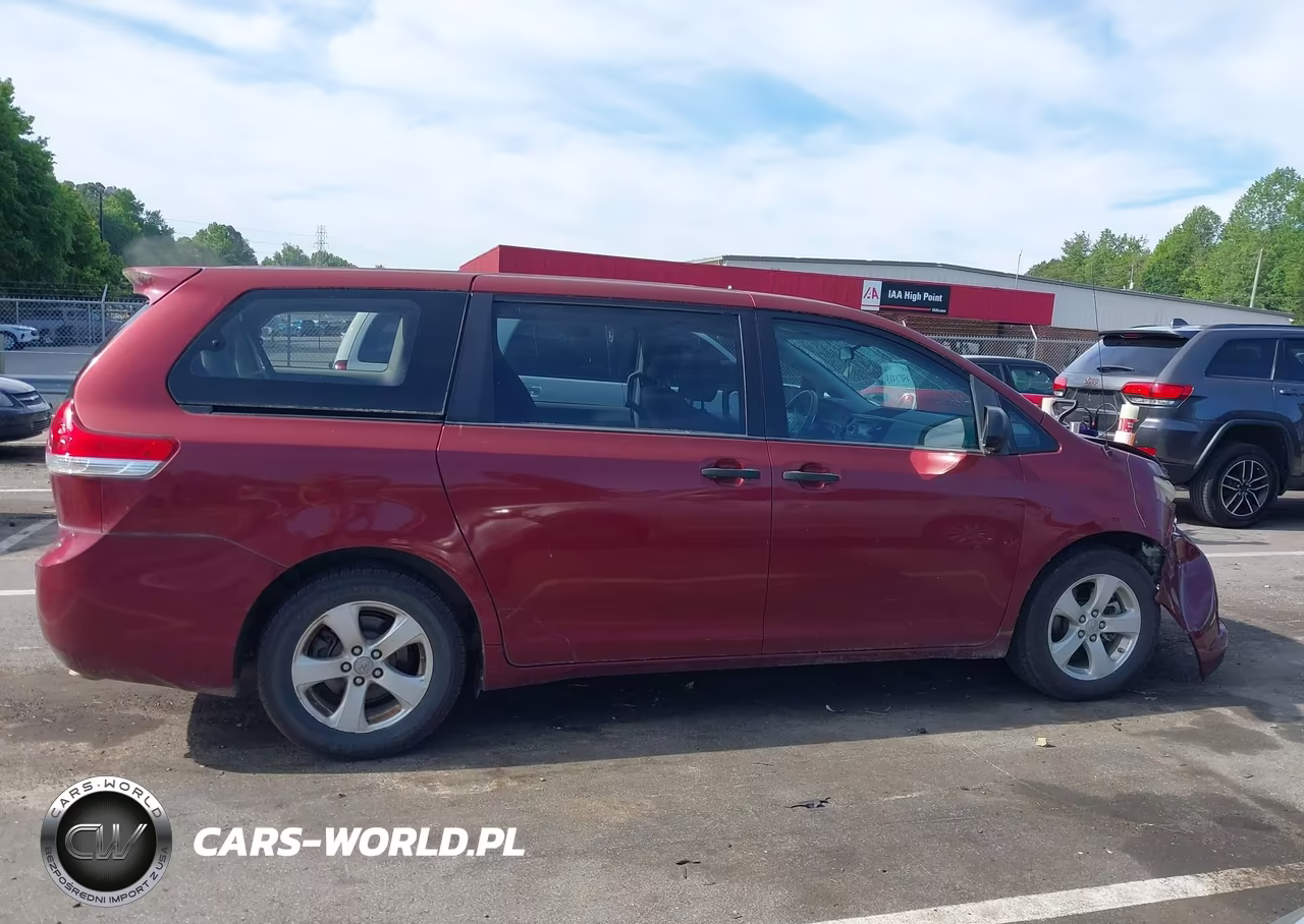 2012 Toyota Sienna Base V6 7 Passenger VIN:5TDZK3DC7CS247587 - 13
