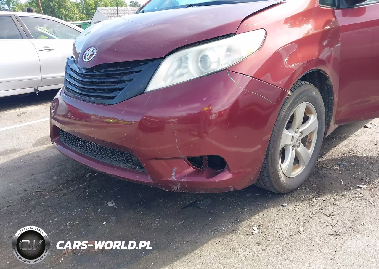 2012 Toyota Sienna Base V6 7 Passenger VIN:5TDZK3DC7CS247587 - 17