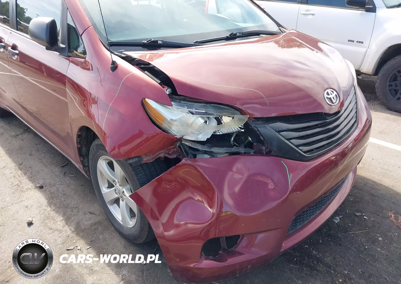 2012 Toyota Sienna Base V6 7 Passenger VIN:5TDZK3DC7CS247587 - 6