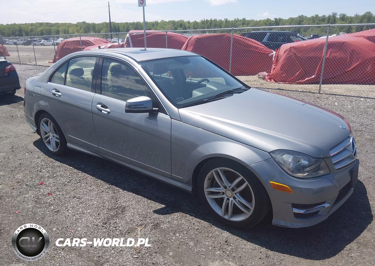 Główne zdjęcie 2013 Mercedes-Benz C 300 Sport 4Matic