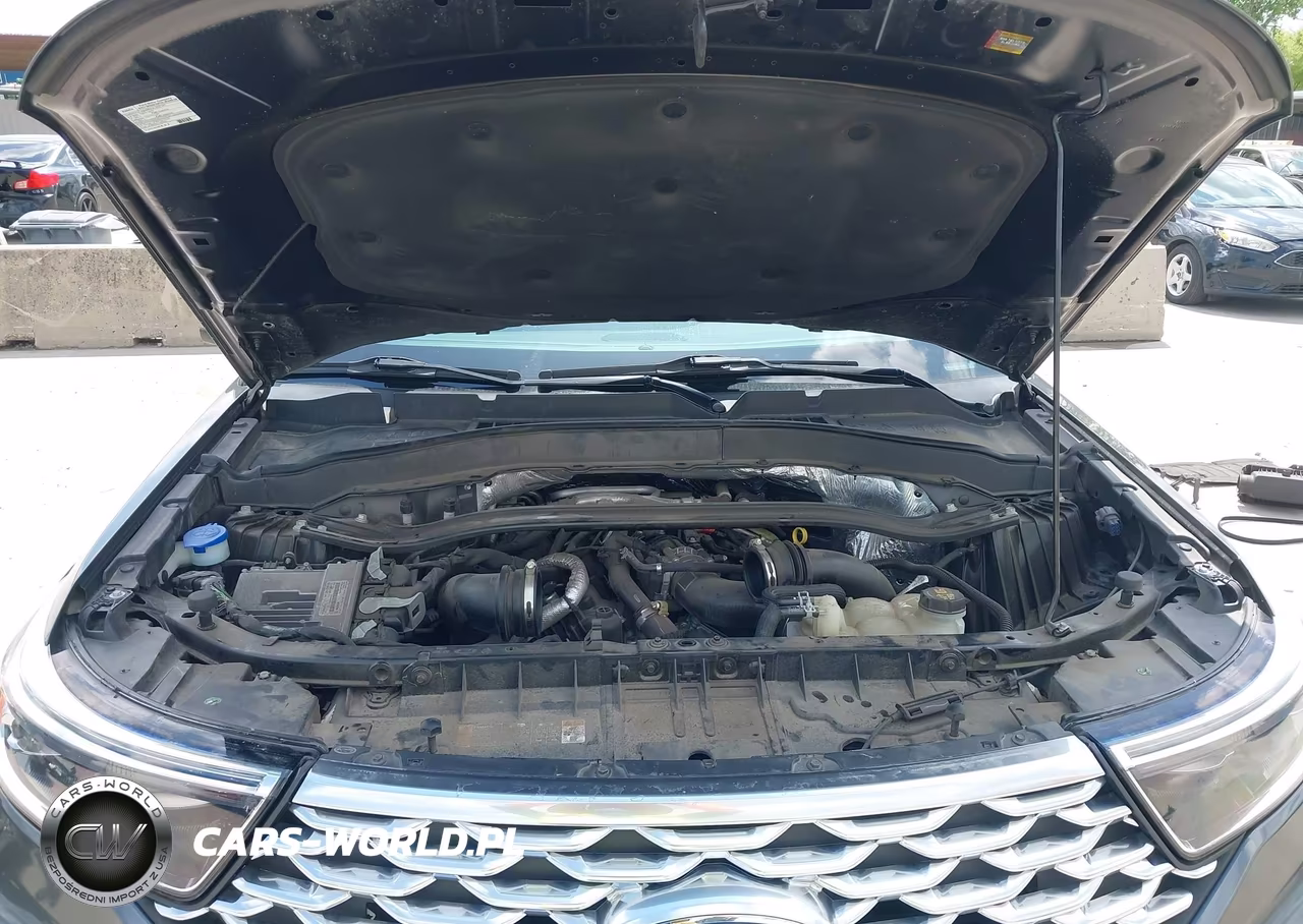 2020 Ford Explorer Platinum VIN:1FM5K8HC1LGA14140 - 10