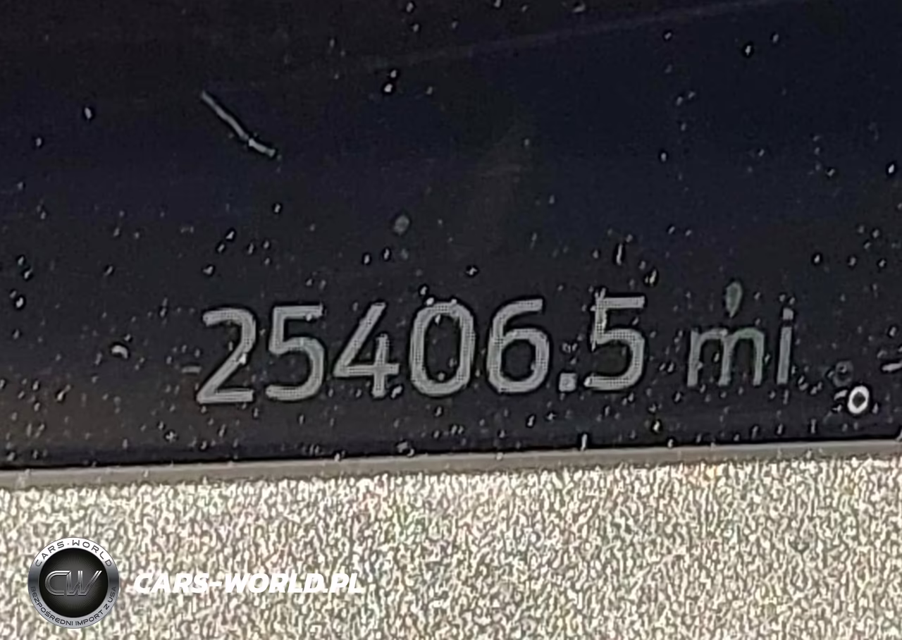 2020 Ford Explorer Platinum VIN:1FM5K8HC1LGA14140 - 16