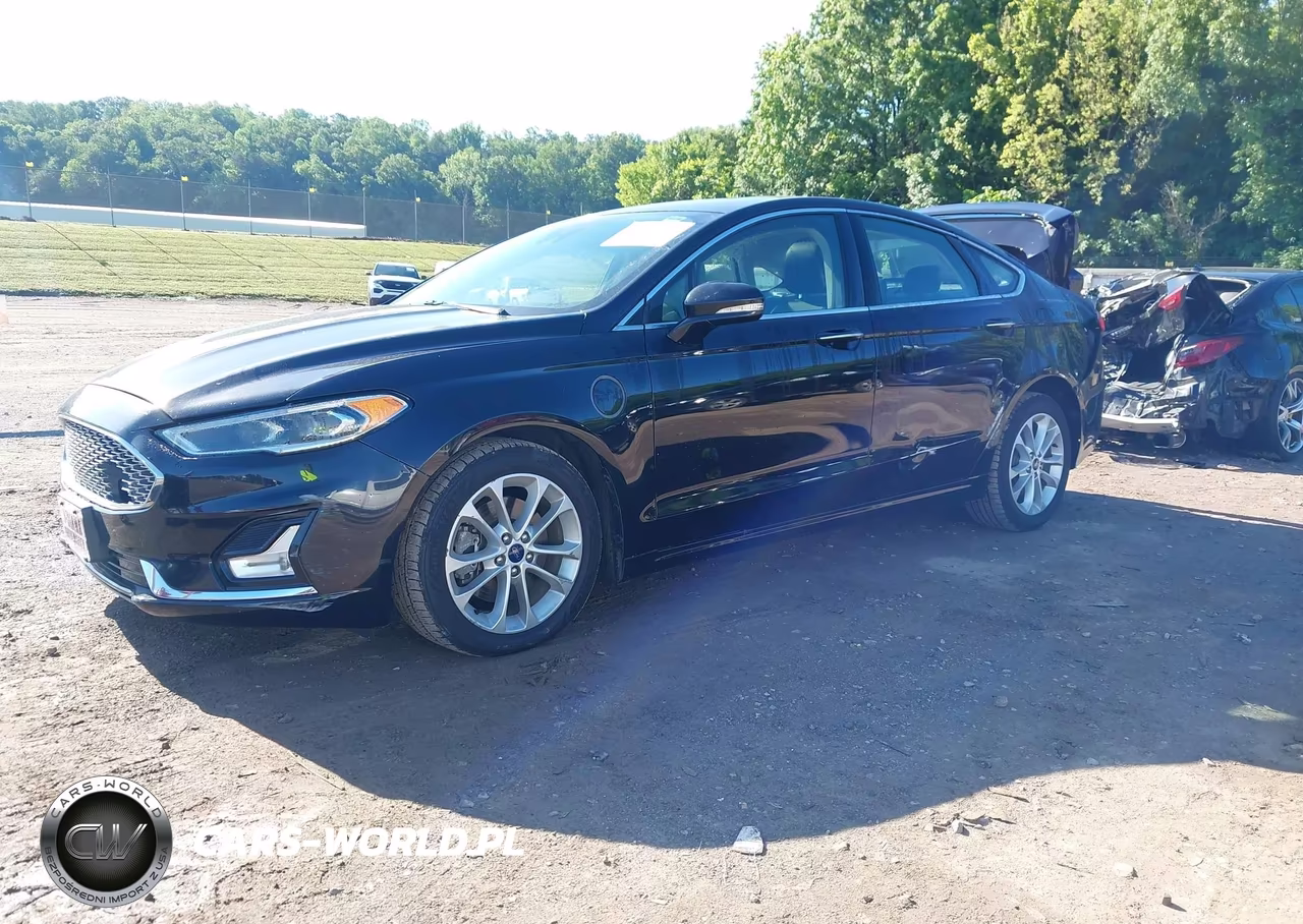 2019 Ford Fusion Energi Titanium VIN:3FA6P0SU4KR173843 - 2
