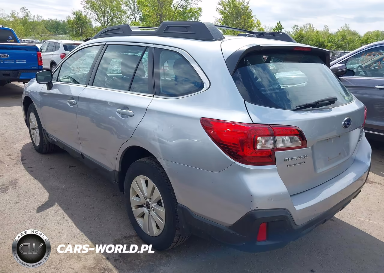 2019 Subaru Outback 2.5I VIN:4S4BSABC7K3240286 - 3