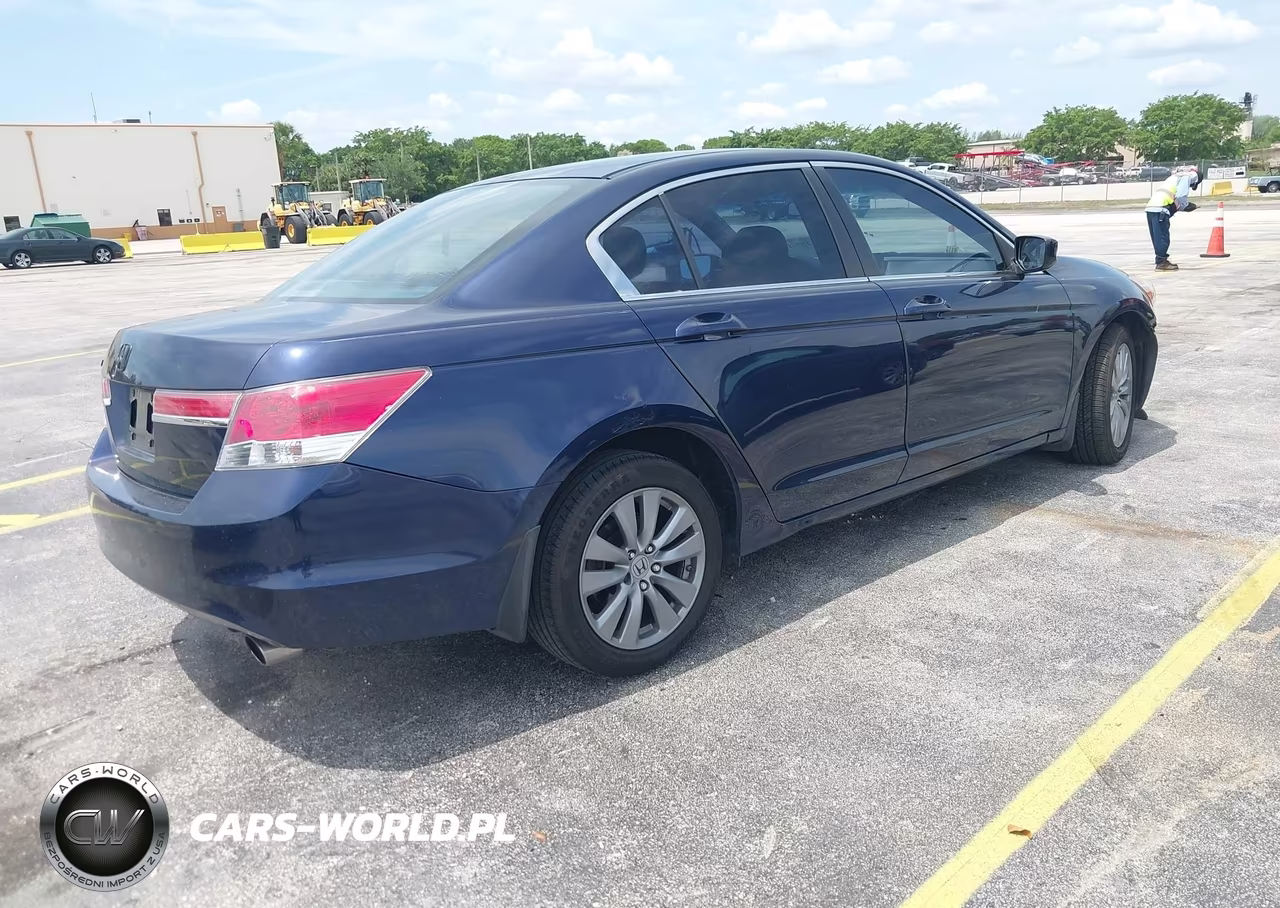 2011 Honda Accord 2.4 Ex VIN:1HGCP2F71BA137116 - 4