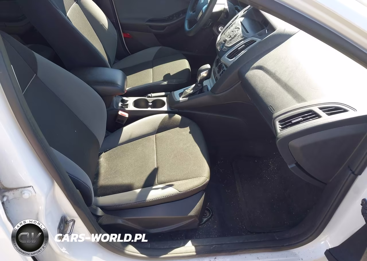 2013 Ford Focus Se VIN:1FADP3F2XDL304874 - 5