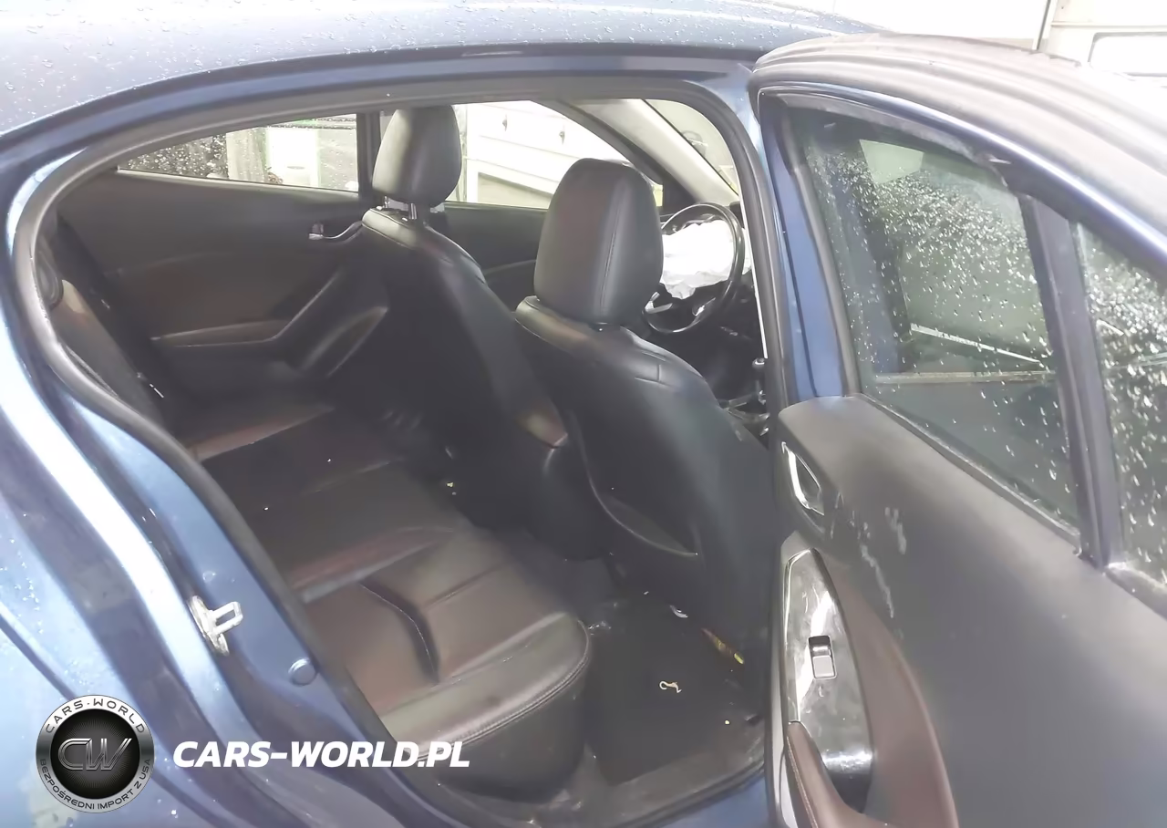 2018 Mazda Mazda3 Touring VIN:3MZBN1L37JM239322 - 8