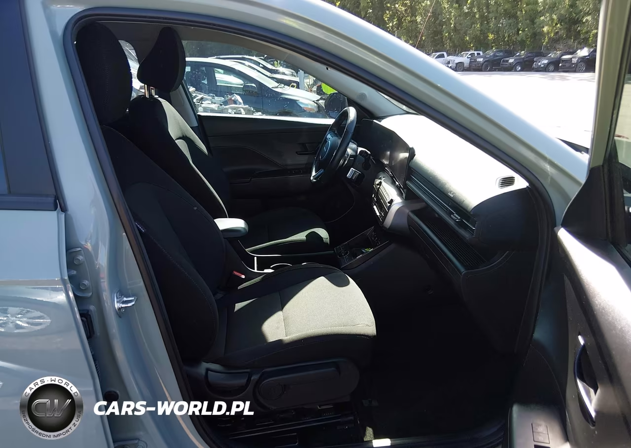 2025 Hyundai Kona Sel Convenience VIN:KM8HCCAB7SU228192 - 5