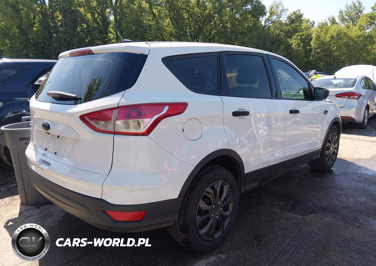 2015 Ford Escape S VIN:1FMCU0F72FUC42839 - 4
