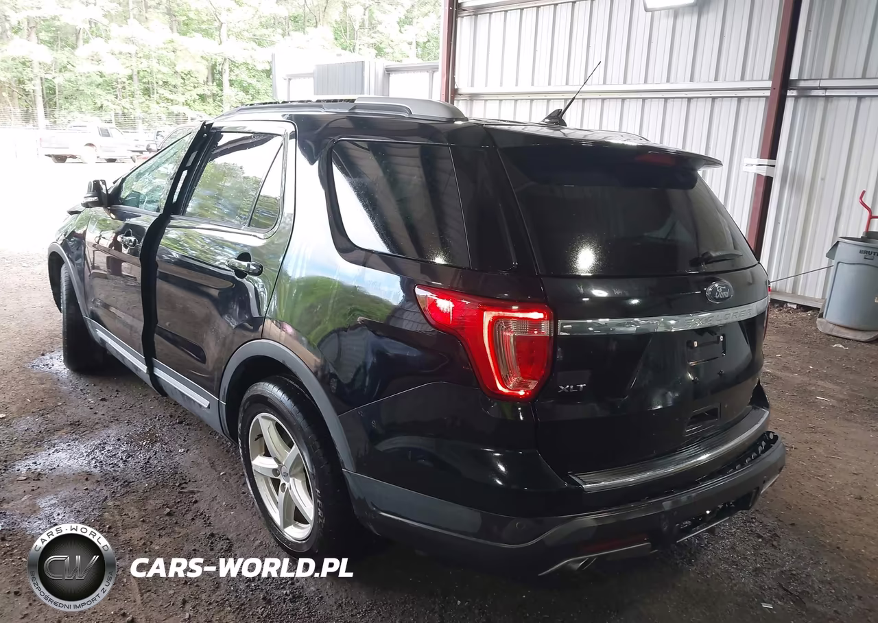 2018 Ford Explorer Xlt VIN:1FM5K7D85JGC64859 - 3