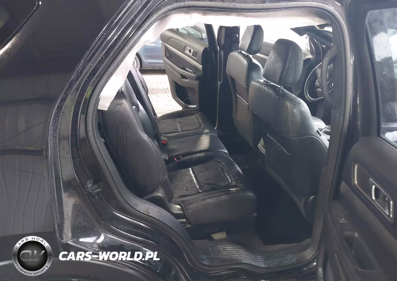 2018 Ford Explorer Xlt VIN:1FM5K7D85JGC64859 - 8