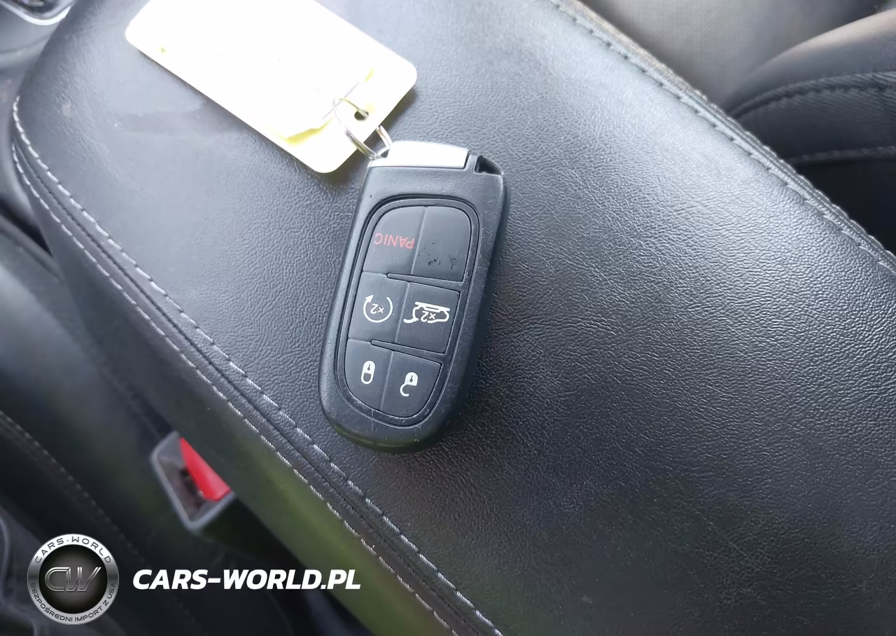 2019 Jeep Cherokee Limited 4X4 VIN:1C4PJMDXXKD442841 - 11