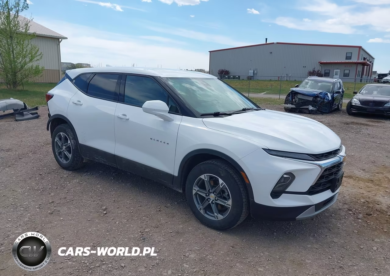 2023 Chevrolet Blazer Awd 2Lt – zdjęcie 1 z 17
