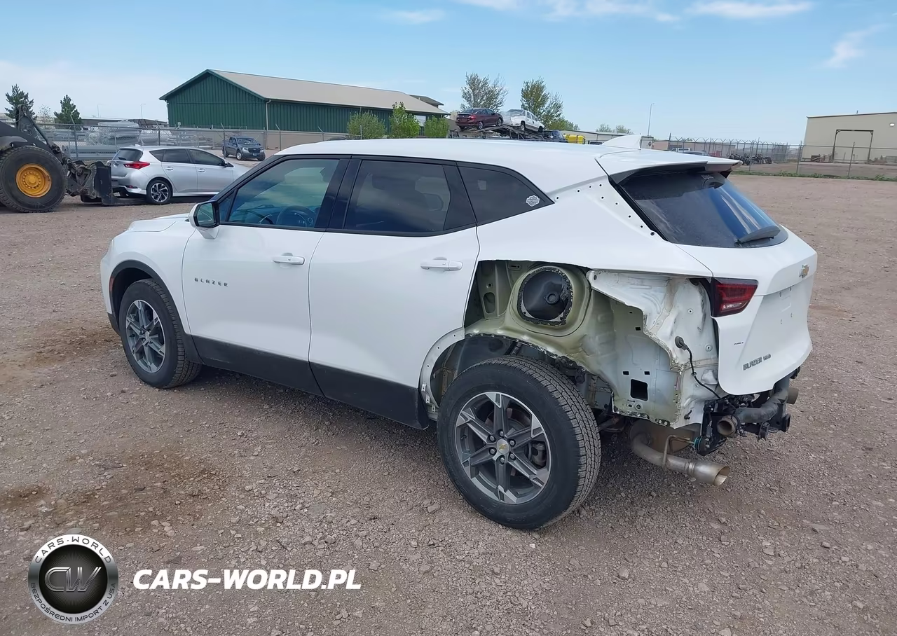 2023 Chevrolet Blazer Awd 2Lt VIN:3GNKBHR4XPS131440 - 3
