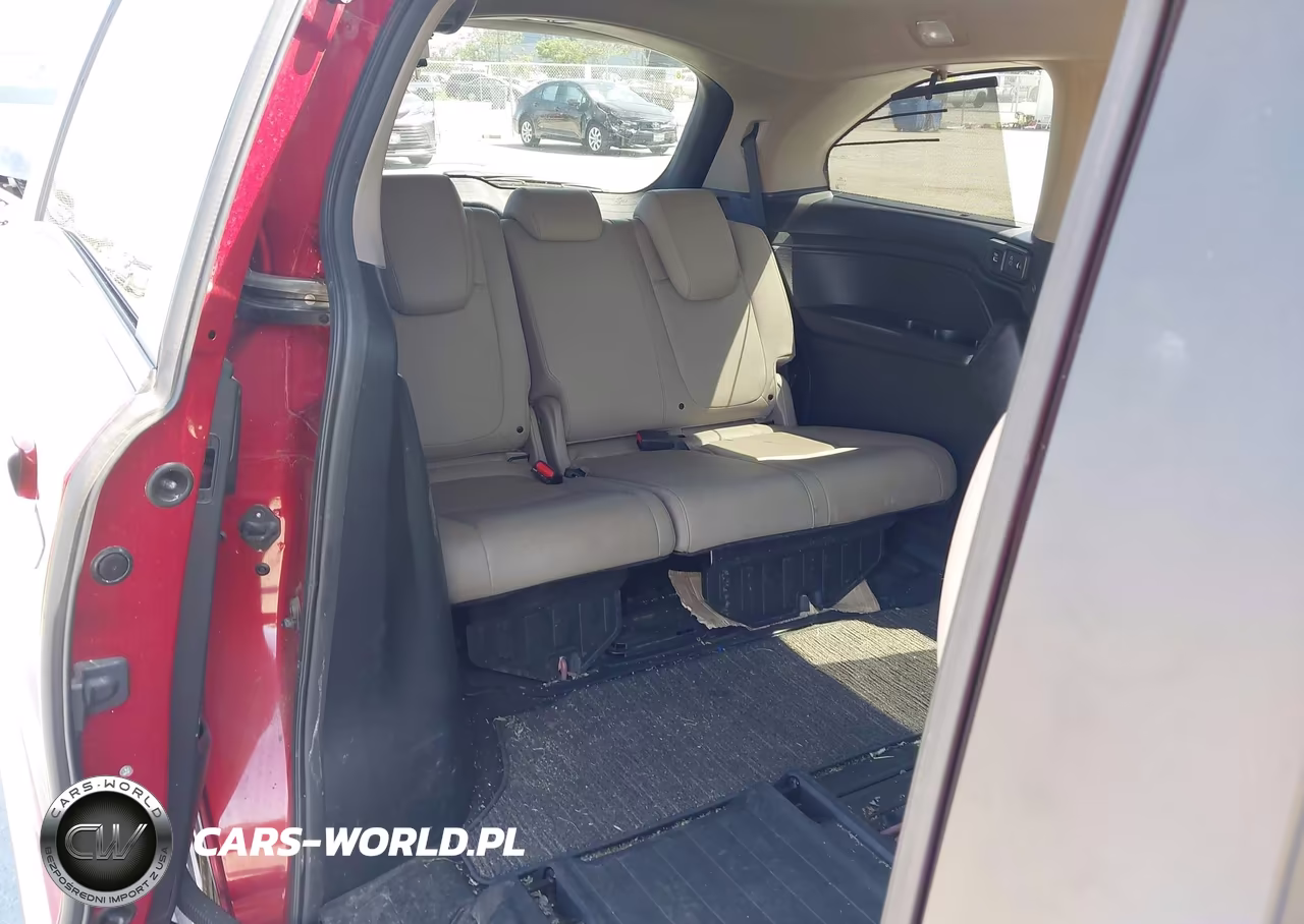 2023 Honda Odyssey Touring VIN:5FNRL6H82PB061664 - 8