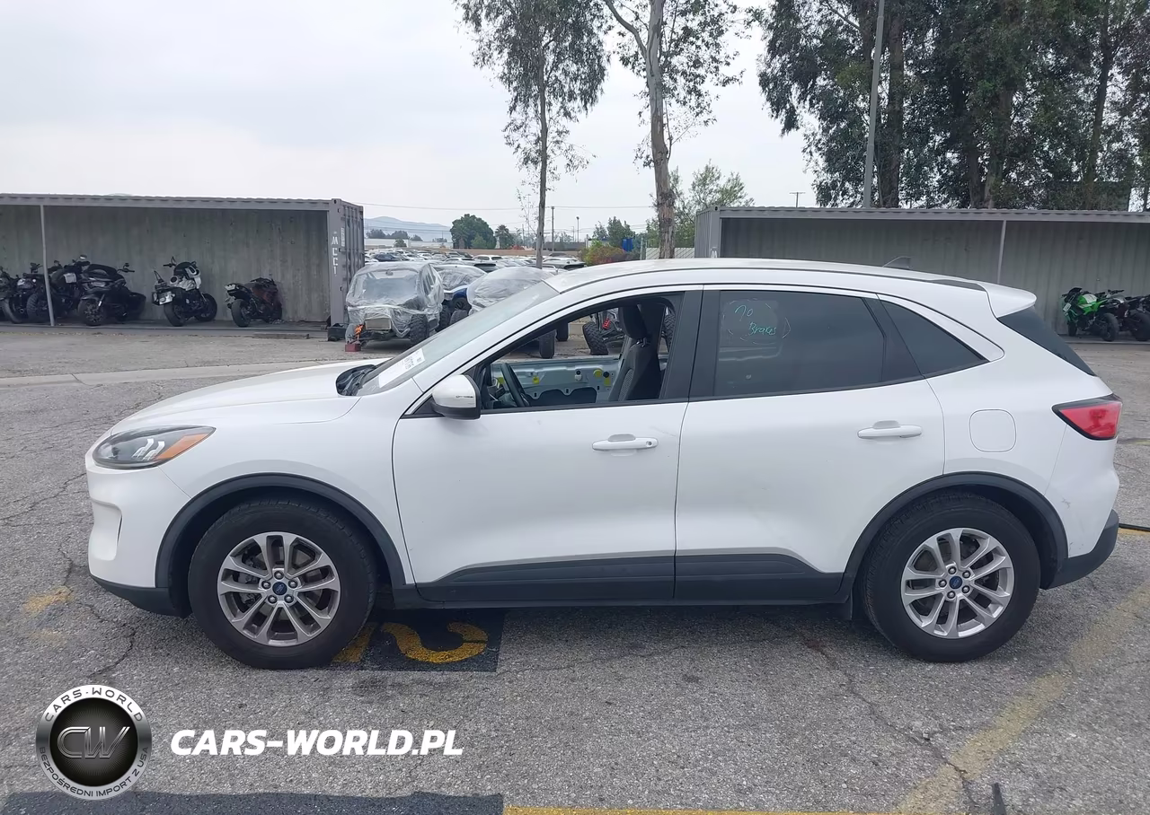 2020 Ford Escape Se VIN:1FMCU0G64LUB83682 - 15