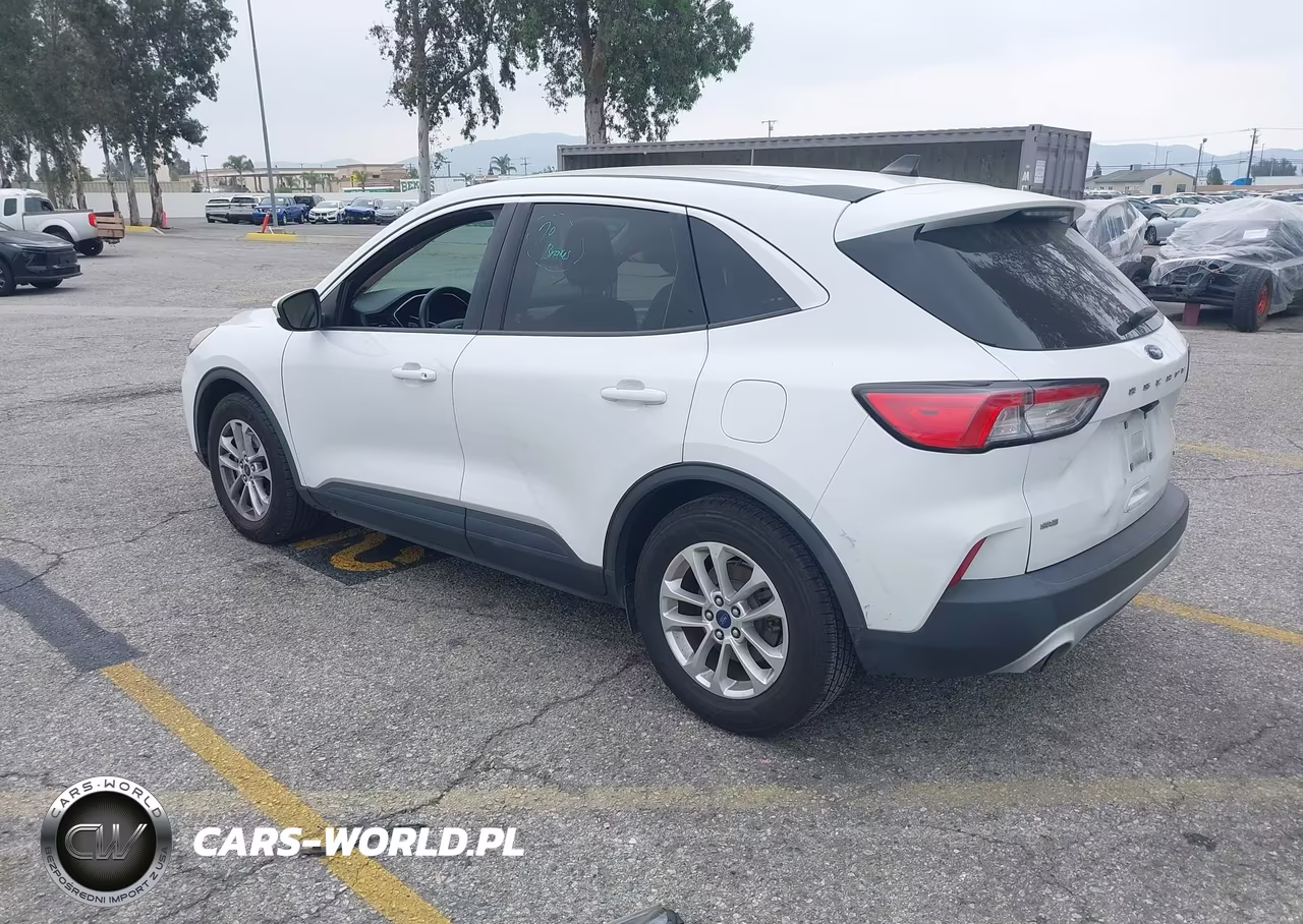 2020 Ford Escape Se VIN:1FMCU0G64LUB83682 - 3