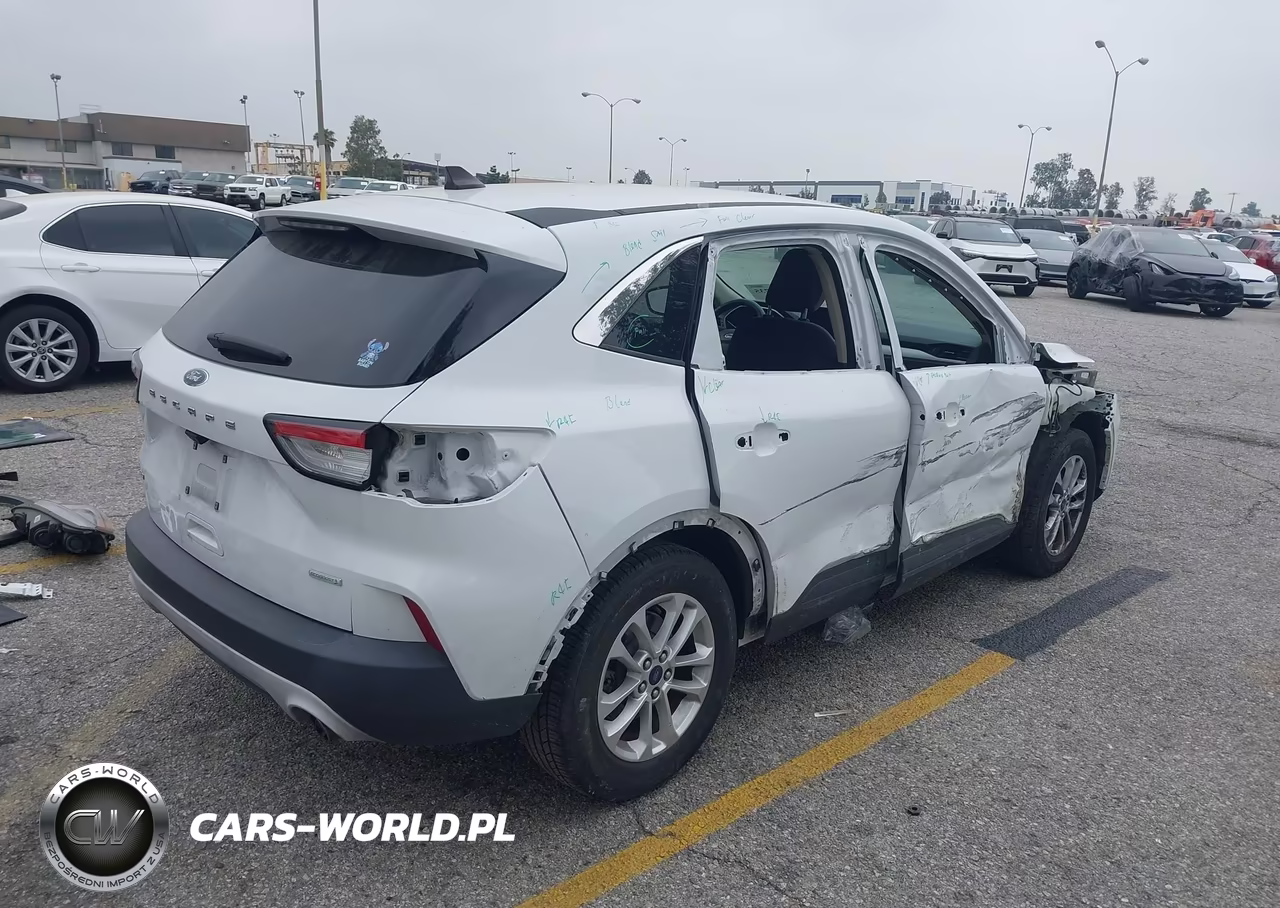2020 Ford Escape Se VIN:1FMCU0G64LUB83682 - 4