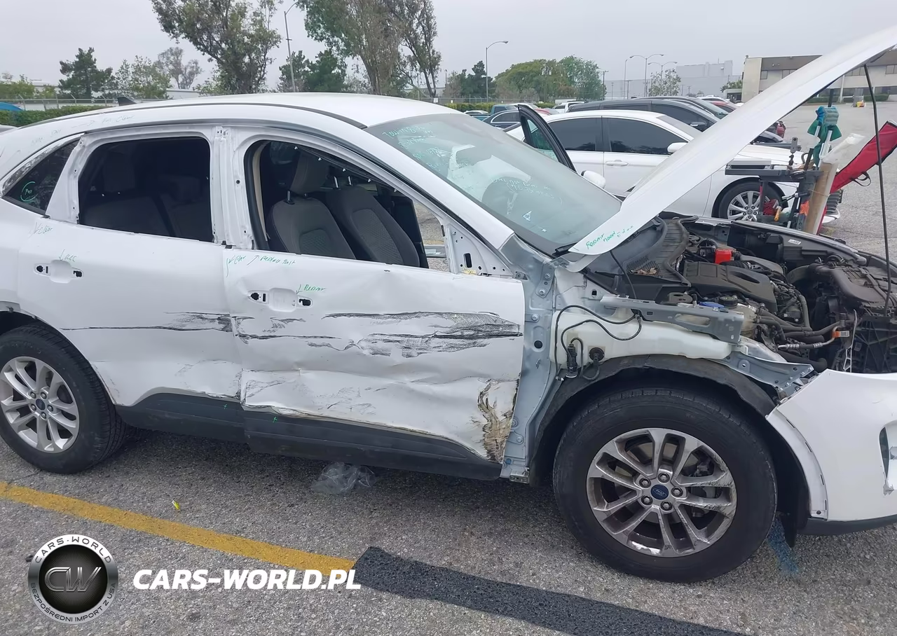 2020 Ford Escape Se VIN:1FMCU0G64LUB83682 - 6
