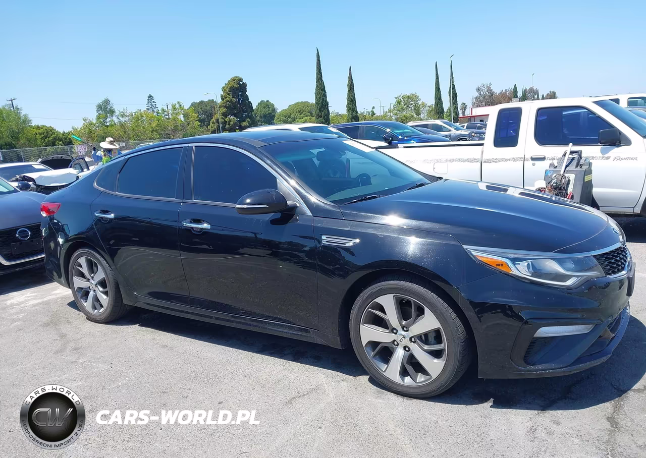 2019 Kia Optima S VIN:5XXGT4L36KG365724 - 13
