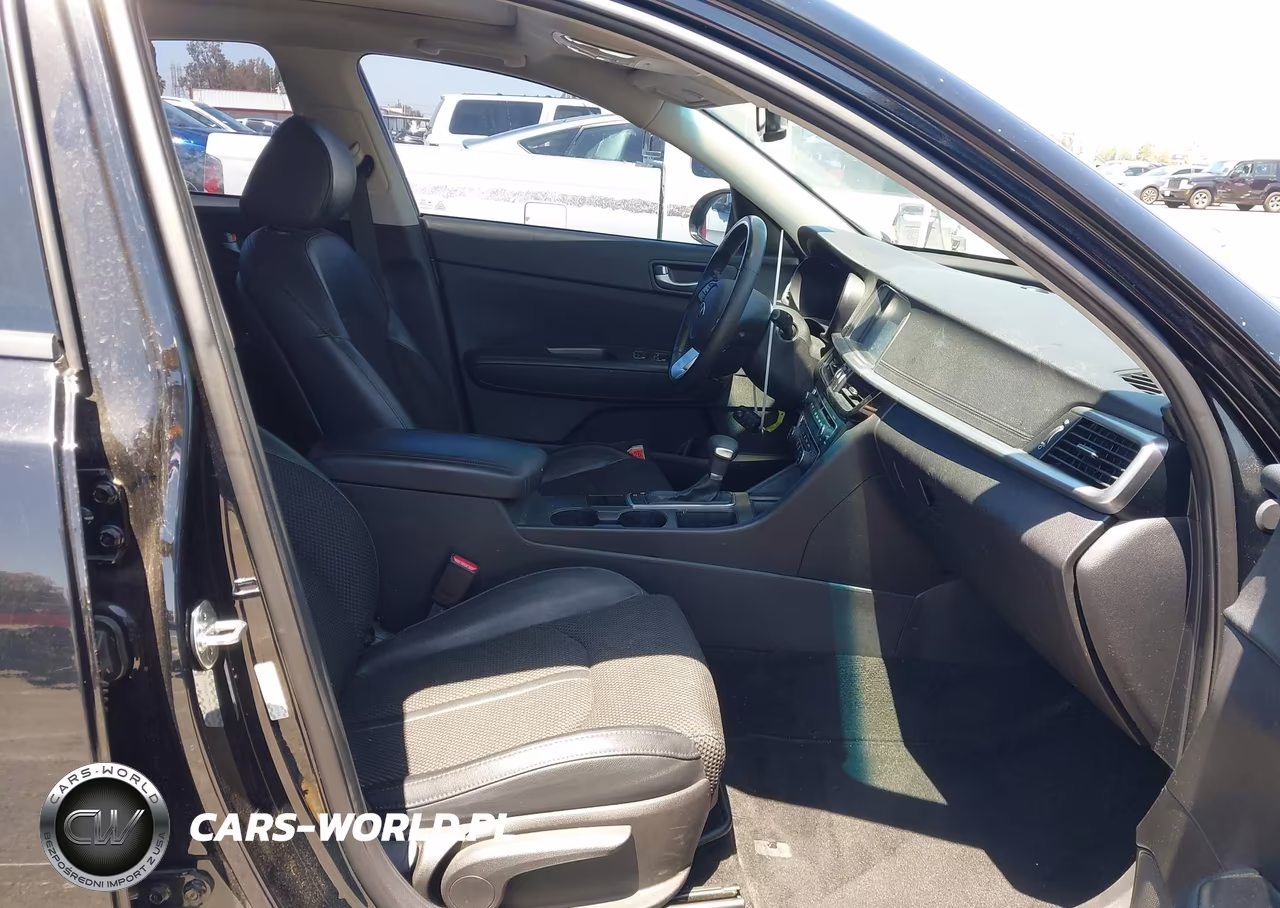 2019 Kia Optima S VIN:5XXGT4L36KG365724 - 5