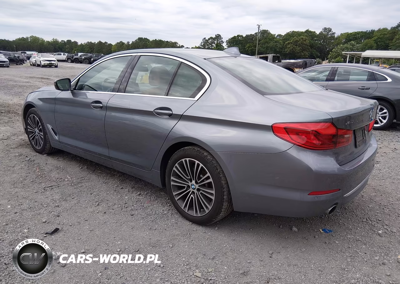2020 BMW 530I xDrive VIN:WBAJR7C01LWW70640 - 3