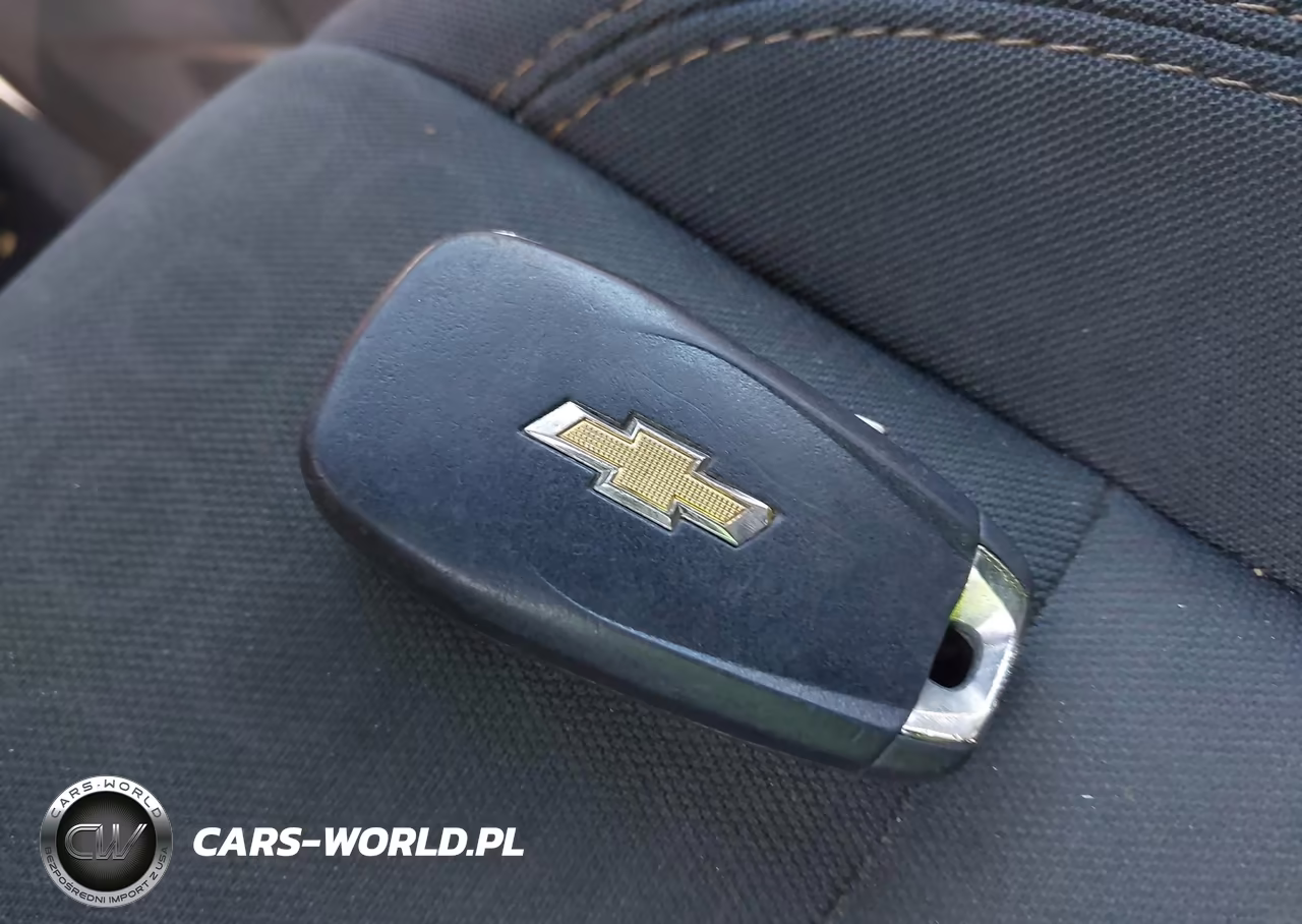 2019 Chevrolet Trax Ls VIN:3GNCJNSB2KL223871 - 11