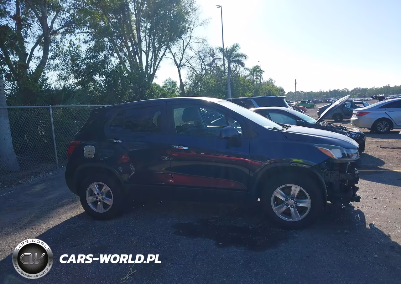 2019 Chevrolet Trax Ls VIN:3GNCJNSB2KL223871 - 13