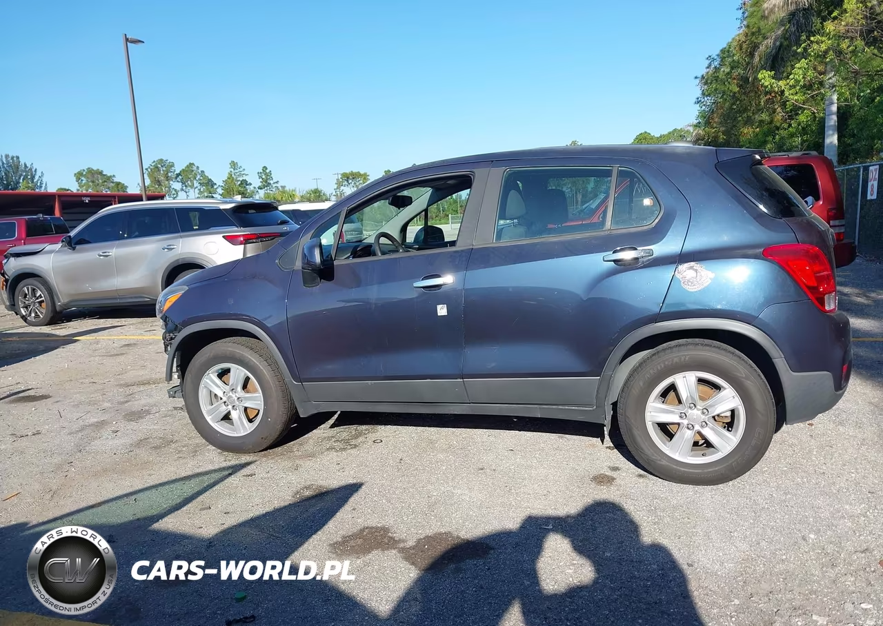2019 Chevrolet Trax Ls VIN:3GNCJNSB2KL223871 - 14