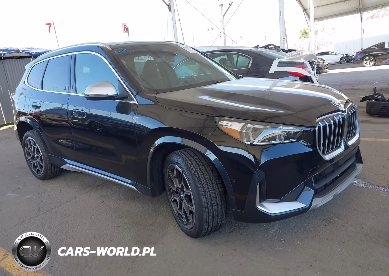 2024 BMW X1 xDrive28I – zdjęcie 1 z 17