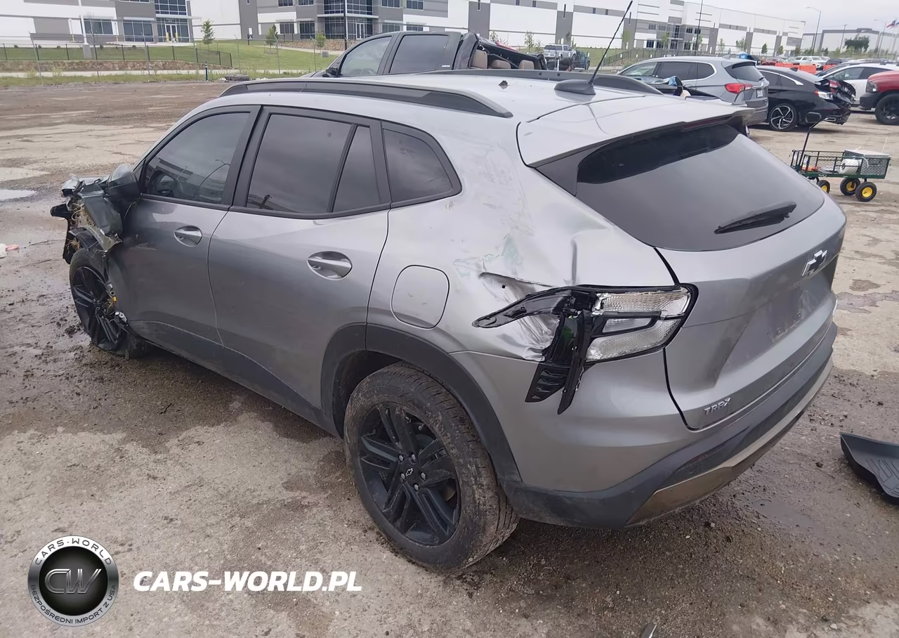 2025 Chevrolet Trax Fwd Activ VIN:KL77LKEP4SC331203 - 3