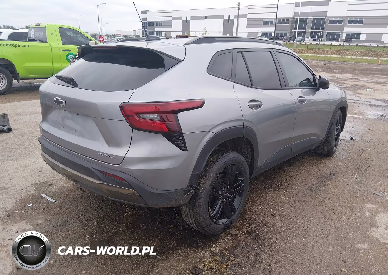 2025 Chevrolet Trax Fwd Activ VIN:KL77LKEP4SC331203 - 4