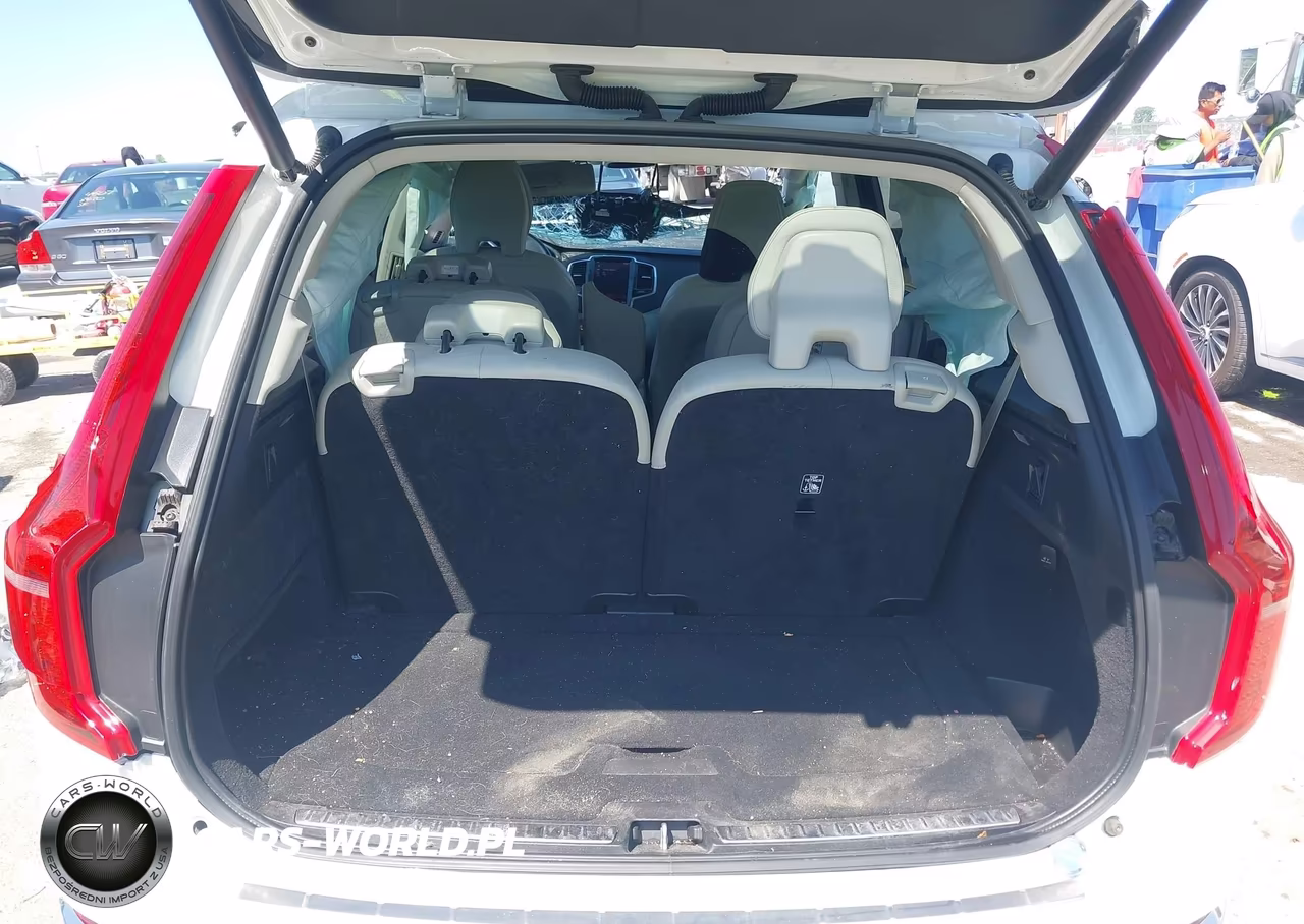 2022 Volvo Xc90 Recharge Plug-In Hybrid T8 Inscription Expression Extended Range 6P VIN:YV4H600Z3N1848677 - 17