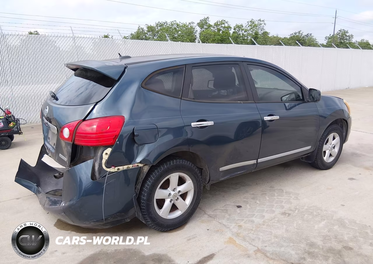 2013 Nissan Rogue S VIN:JN8AS5MT8DW501564 - 4