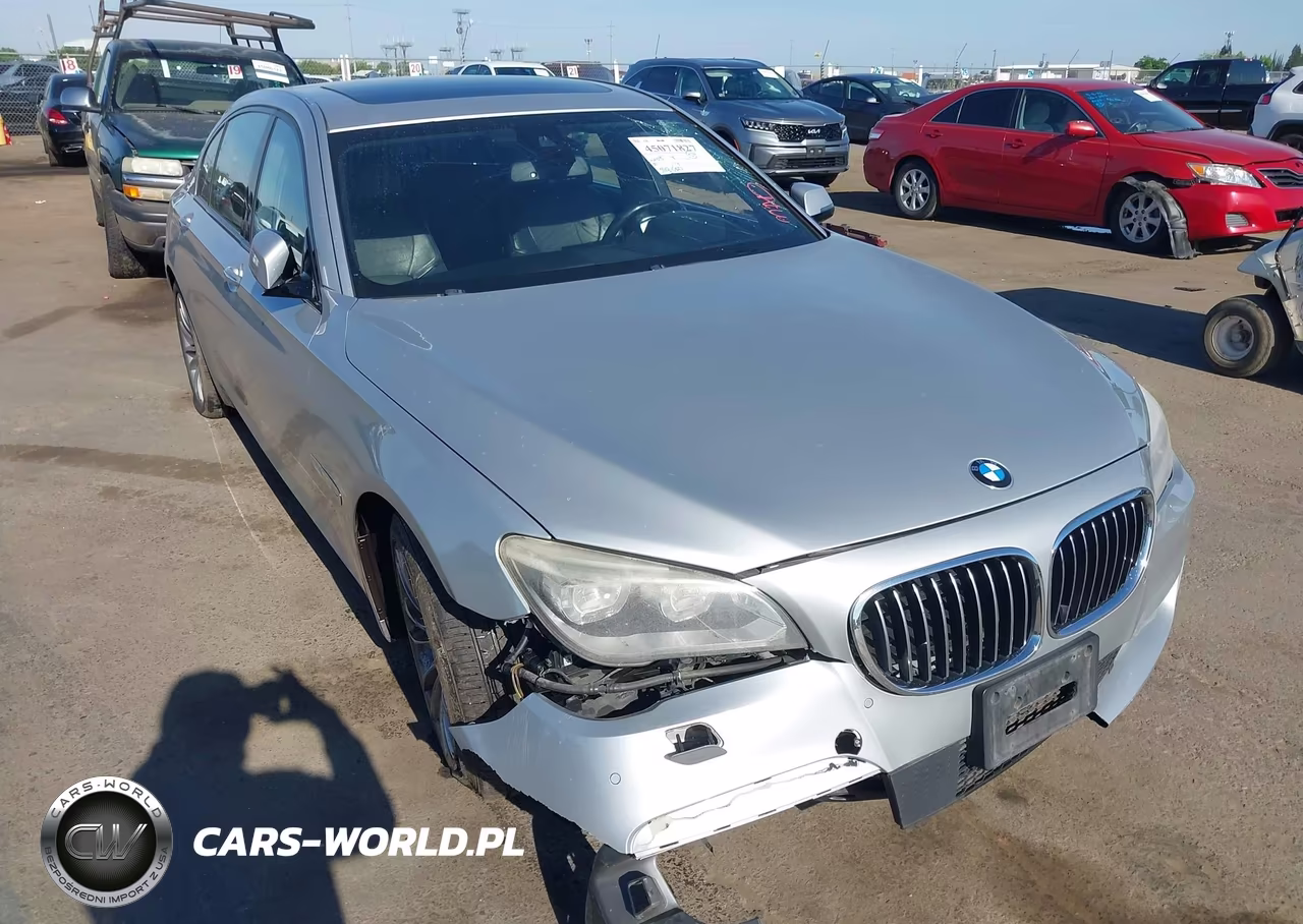 2015 BMW 750Li