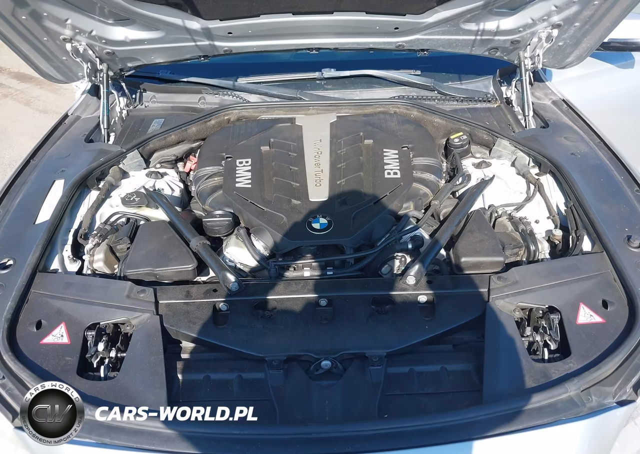 2015 BMW 750Li VIN:WBAYE8C57FD782449 - 10
