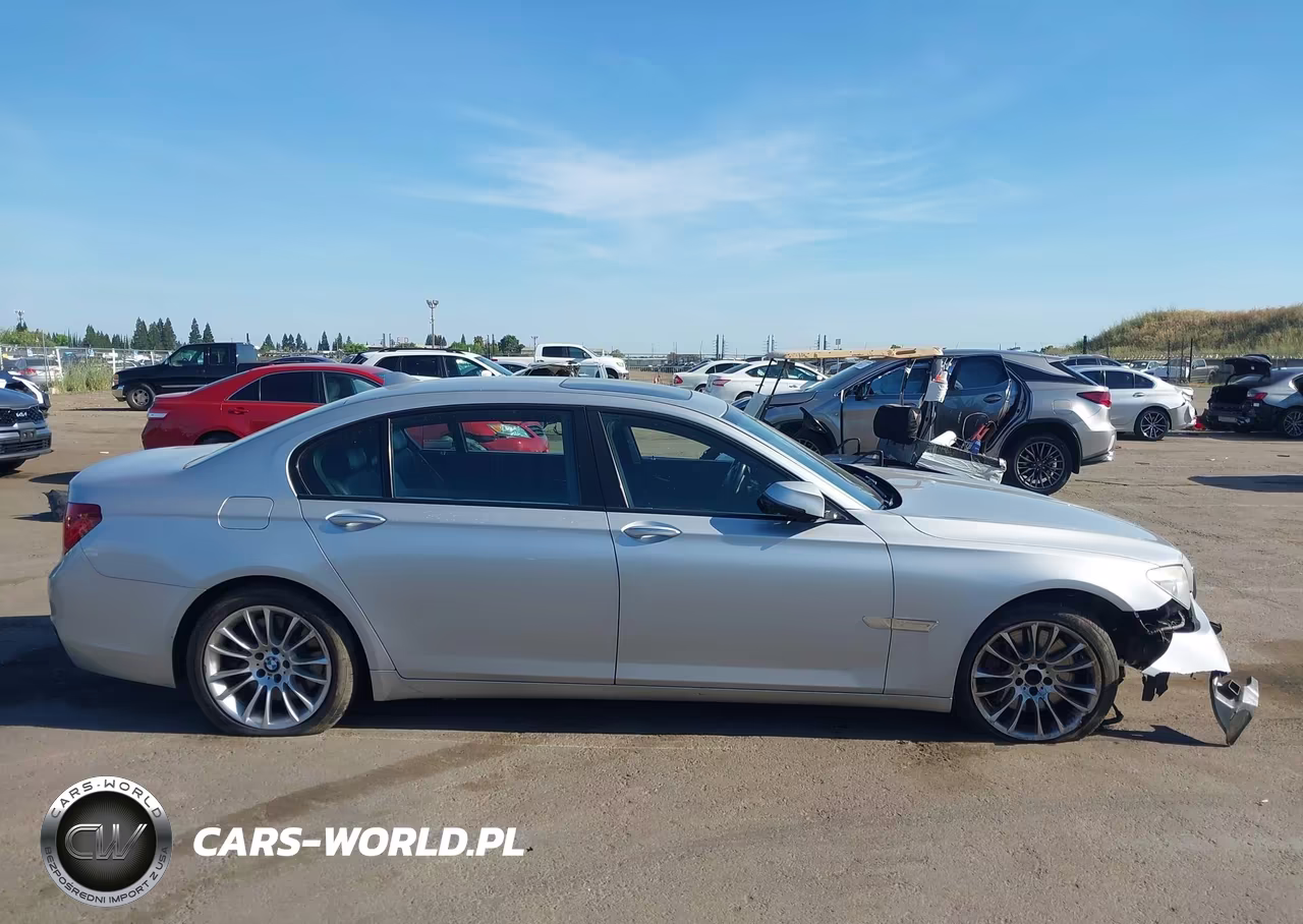 2015 BMW 750Li VIN:WBAYE8C57FD782449 - 13