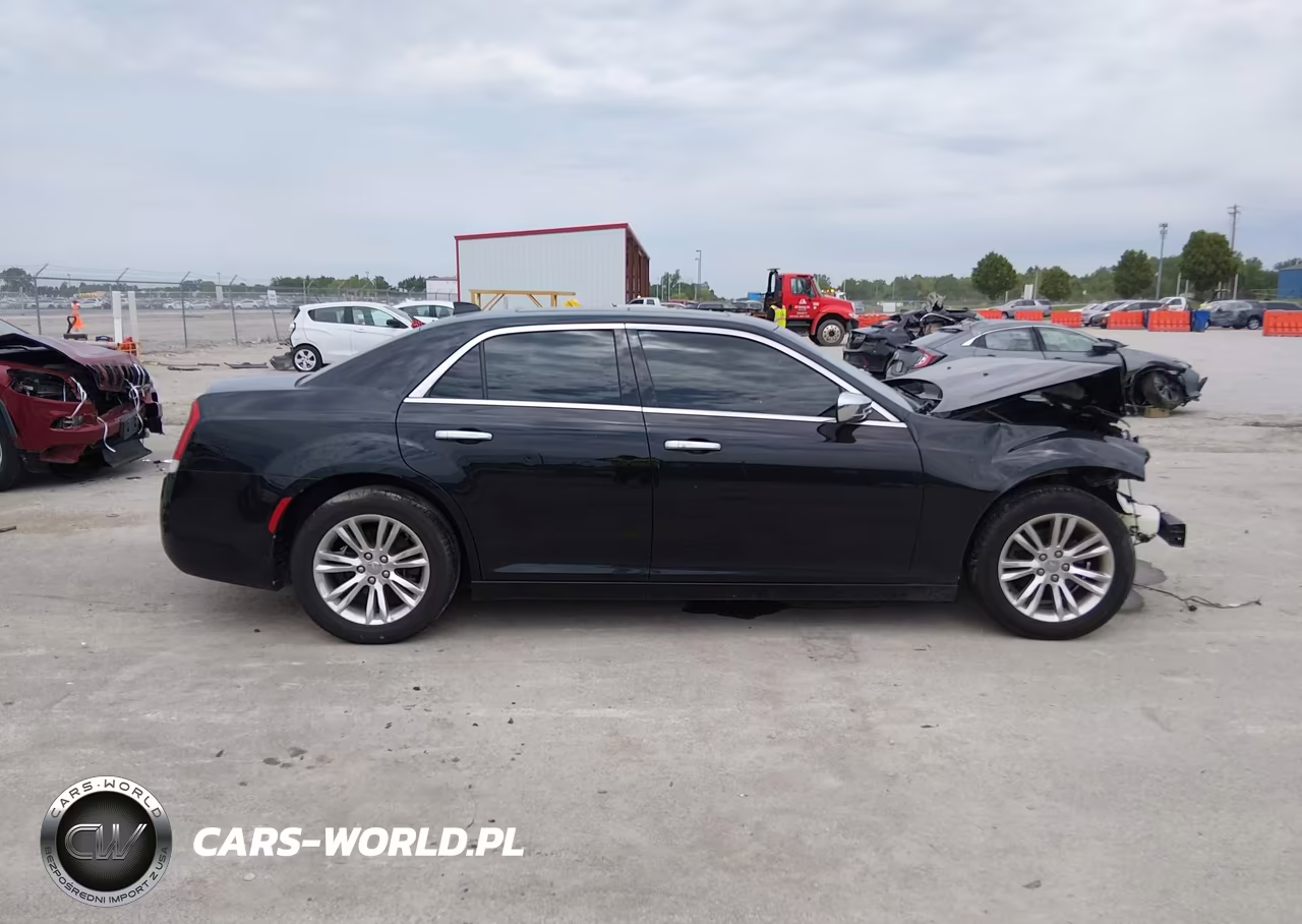 2017 Chrysler 300C VIN:2C3CCAEG4HH591168 - 13