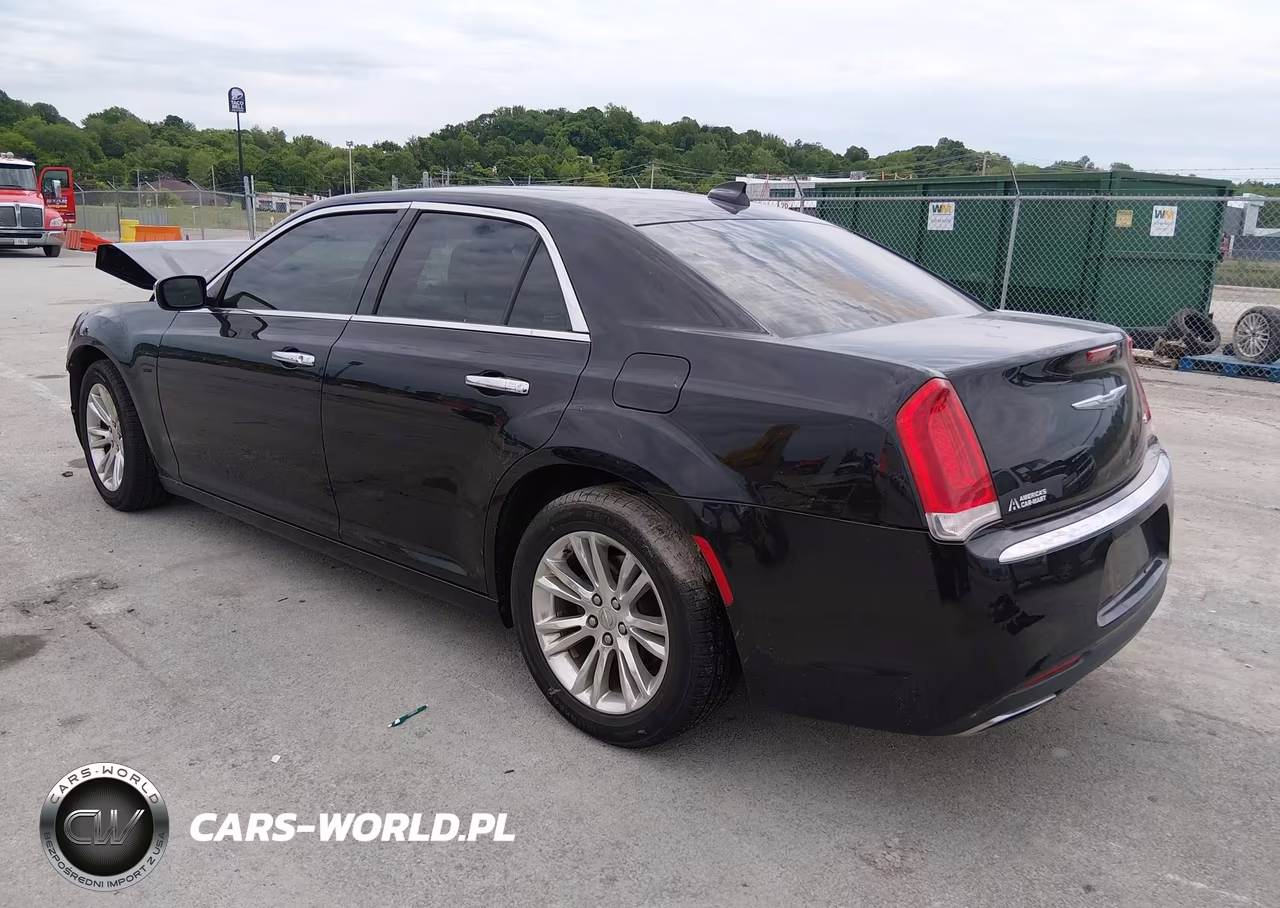 2017 Chrysler 300C VIN:2C3CCAEG4HH591168 - 3