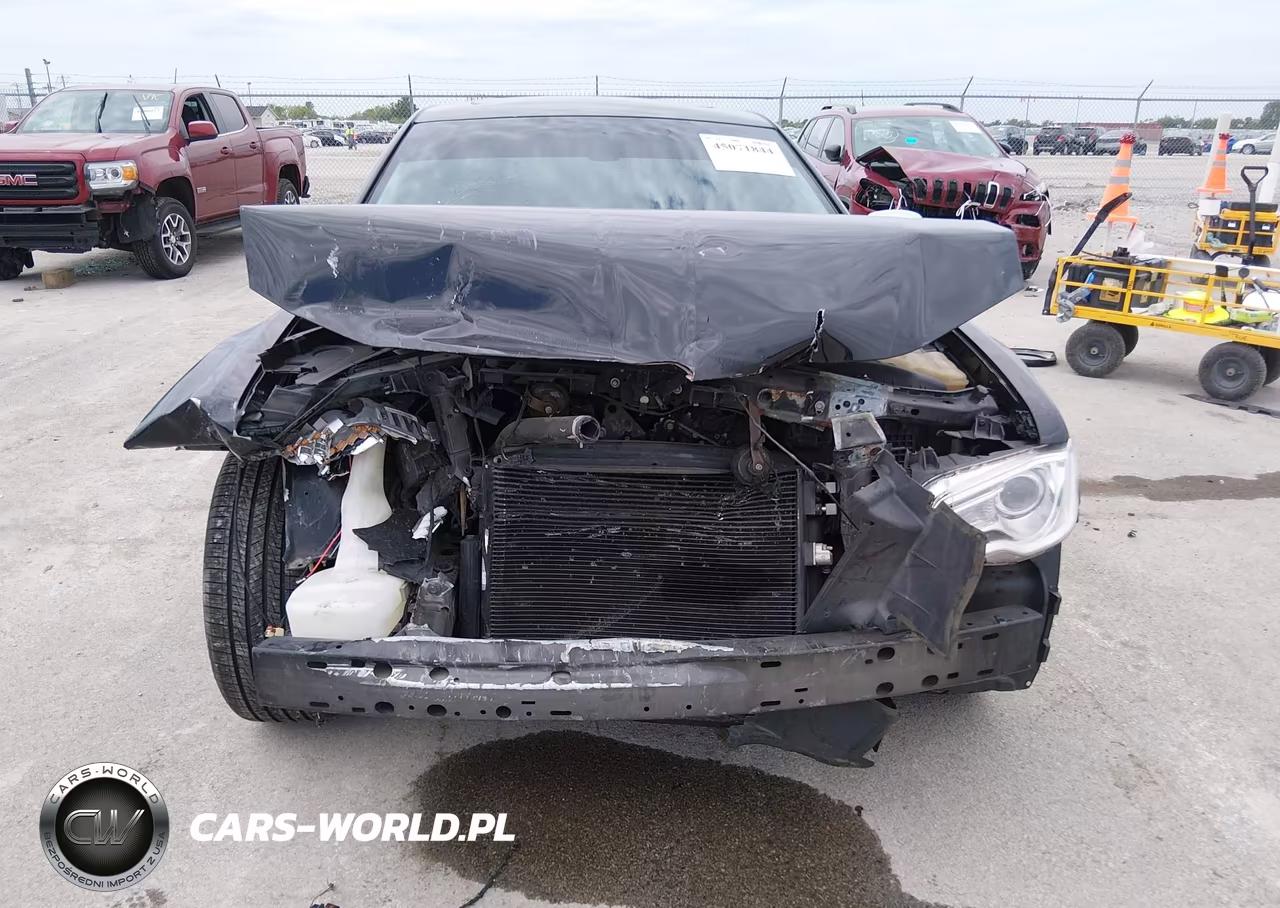 2017 Chrysler 300C VIN:2C3CCAEG4HH591168 - 6