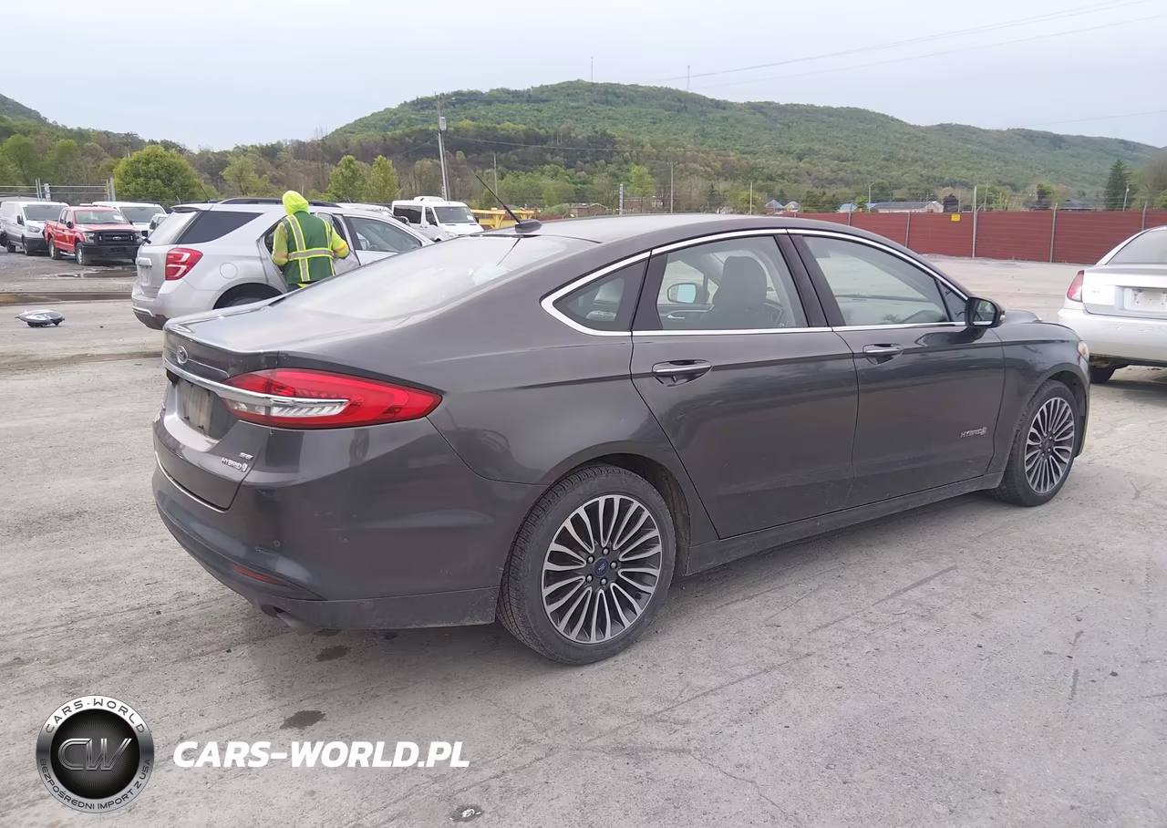 2018 Ford Fusion Hybrid Se VIN:3FA6P0LU8JR238674 - 4