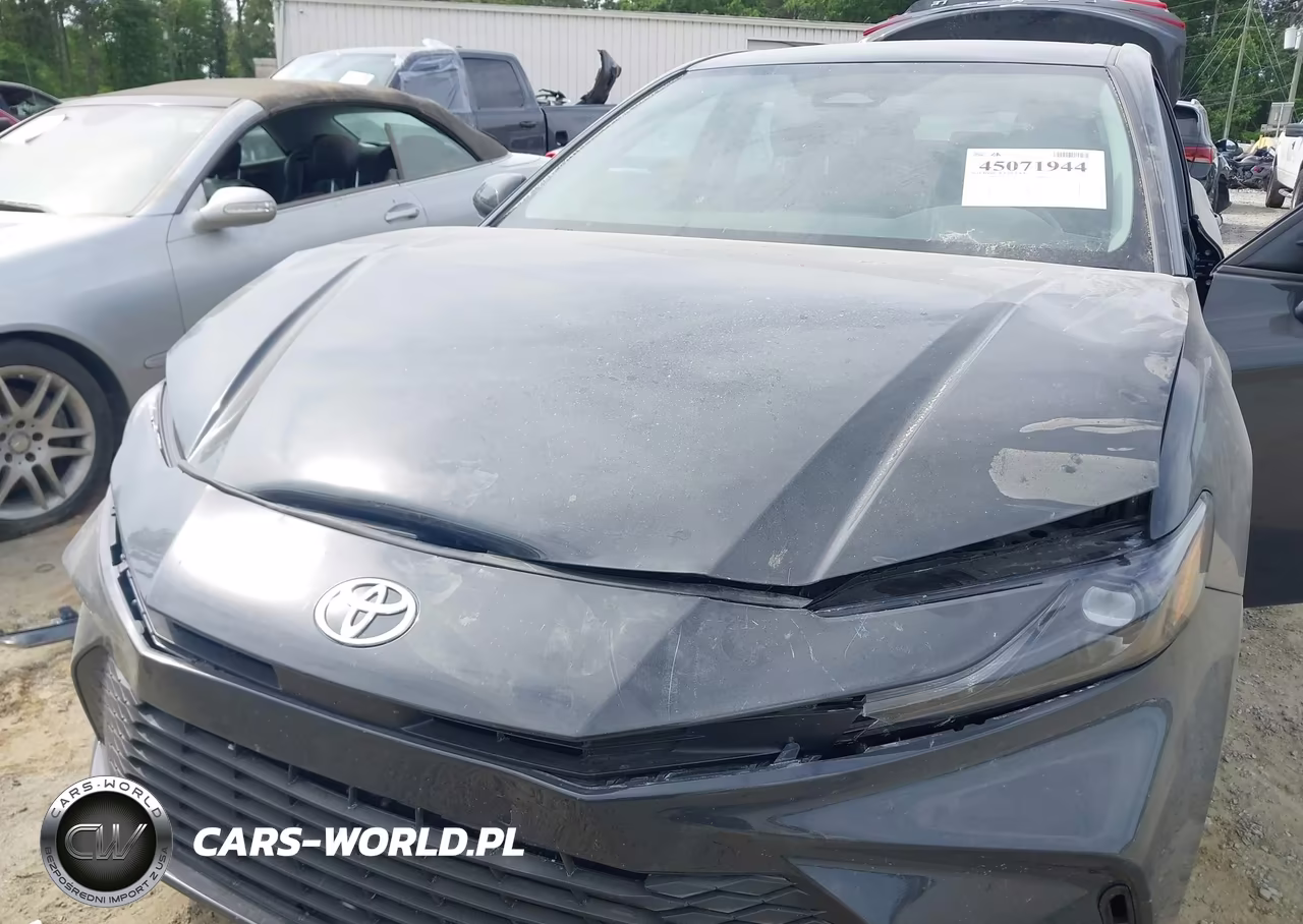 2026 Toyota Camry Le VIN:4T1DAACK6TU268710 - 10