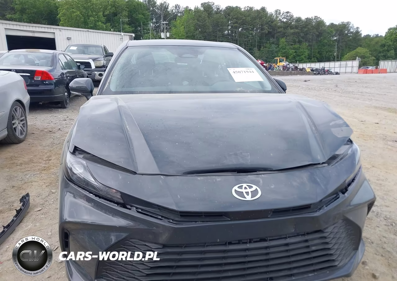 2026 Toyota Camry Le VIN:4T1DAACK6TU268710 - 12