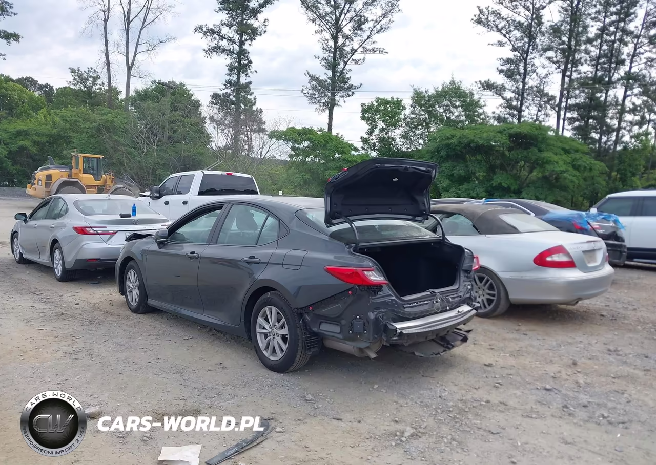 2026 Toyota Camry Le VIN:4T1DAACK6TU268710 - 3