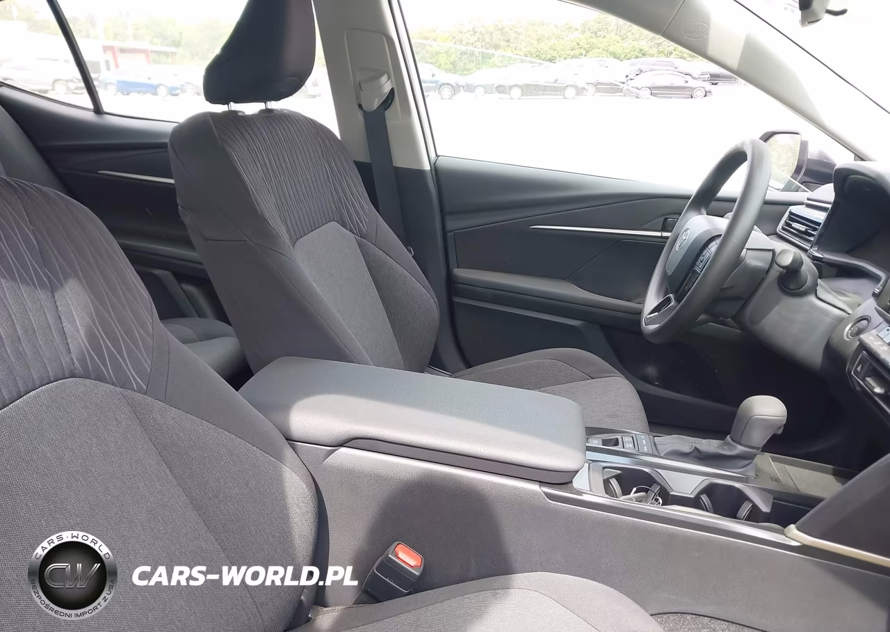 2026 Toyota Camry Le VIN:4T1DAACK0TU255774 - 5