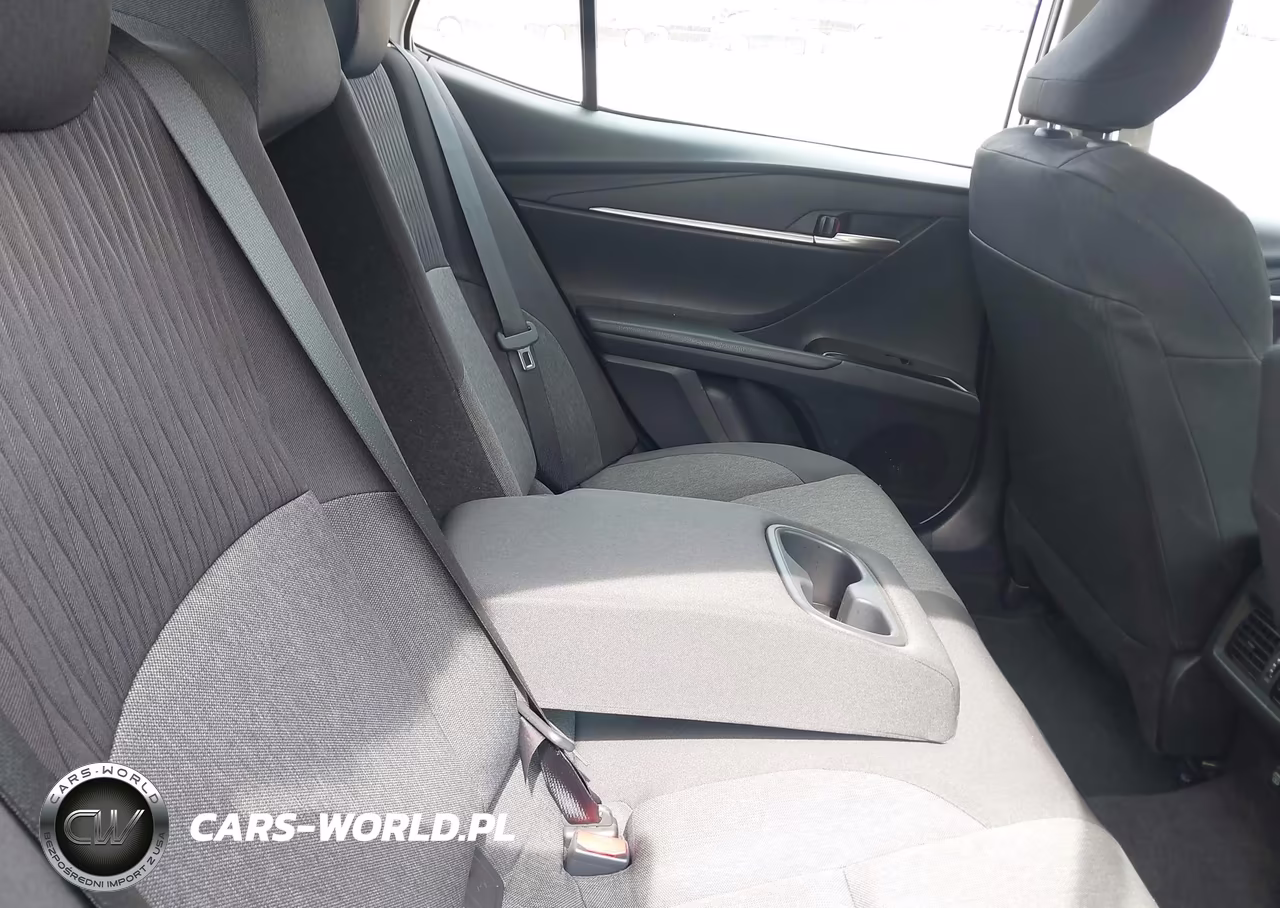 2026 Toyota Camry Le VIN:4T1DAACK0TU255774 - 8