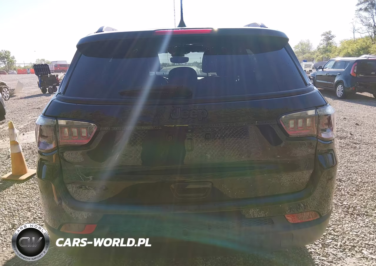 2022 Jeep Compass Altitude 4X4 VIN:3C4NJDBB0NT224081 - 17